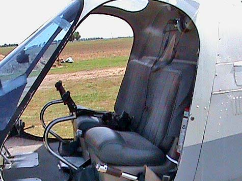 Enstrom F-28A 3-seat helicopter